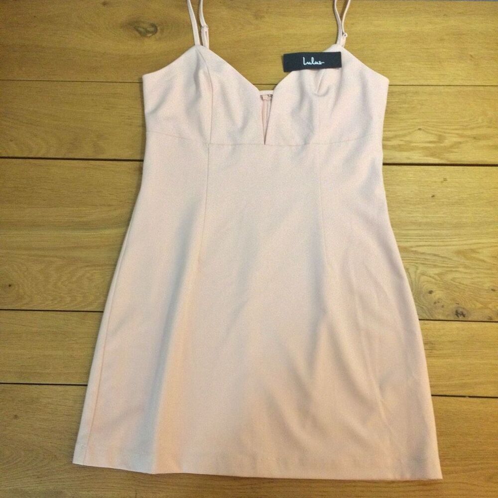 NWT Lulu’s sultry moment’s blush medium dress